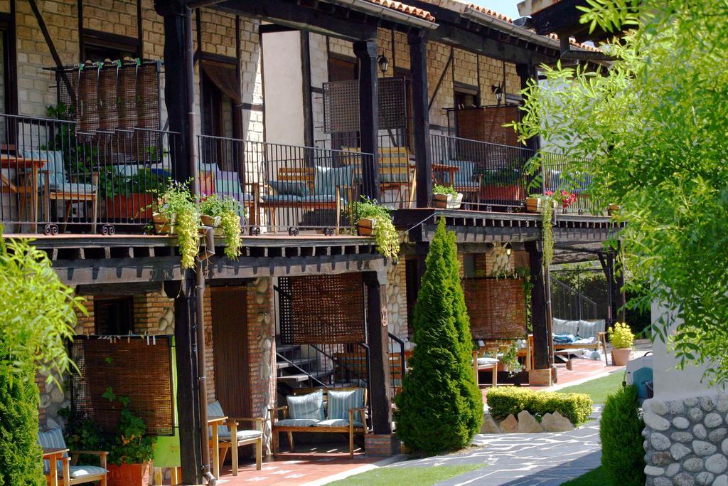 Rurales El Canchal De La Gallina: Rustic Retreat With Jacuzzi & Heated Pool *